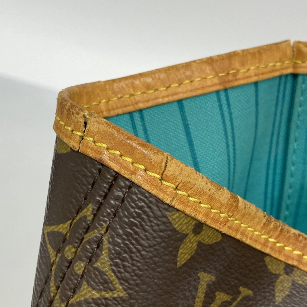 LOUIS VUITTON Brown Monogram Neverfull MM Tote Bag - Picture 9 of 11
